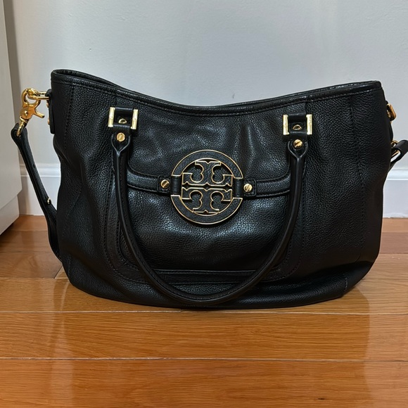 Tory Burch Handbags - Tory Burch Black Tote